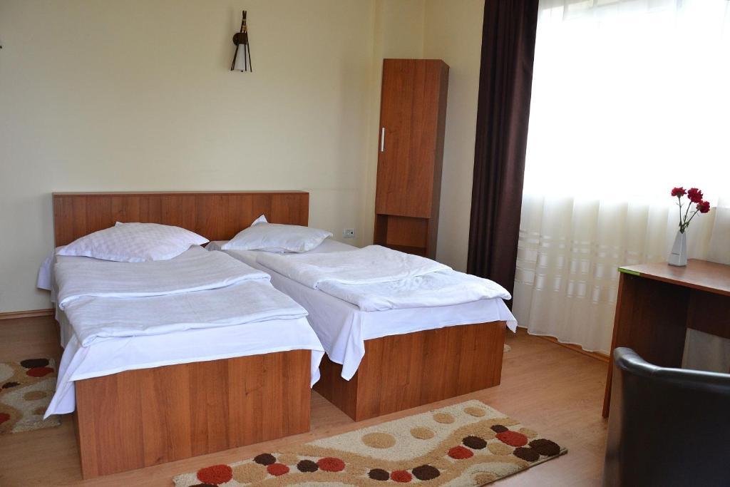 Hostel Tropical Drobeta Turnu Severin Exteriér fotografie
